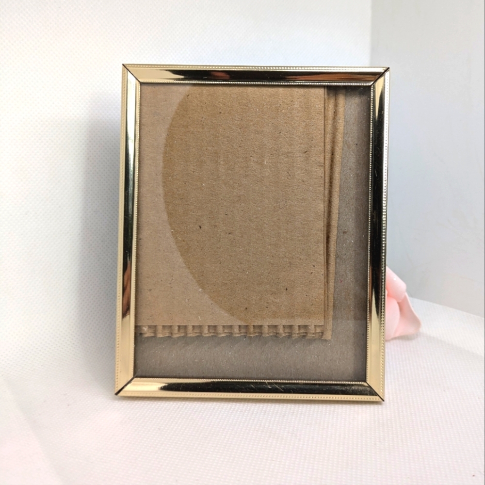 Gold Metal Photo Frame 4" X 5 1/4" Tabletop Desktop Vintage Picture Frame